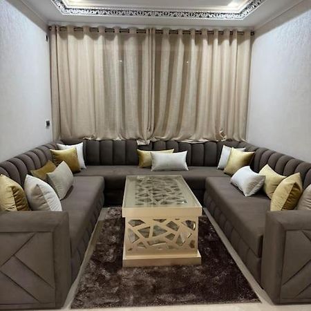 Family-Sized Cosy Apartment Λαράς Εξωτερικό φωτογραφία