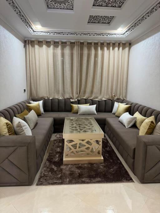 Family-Sized Cosy Apartment Λαράς Εξωτερικό φωτογραφία