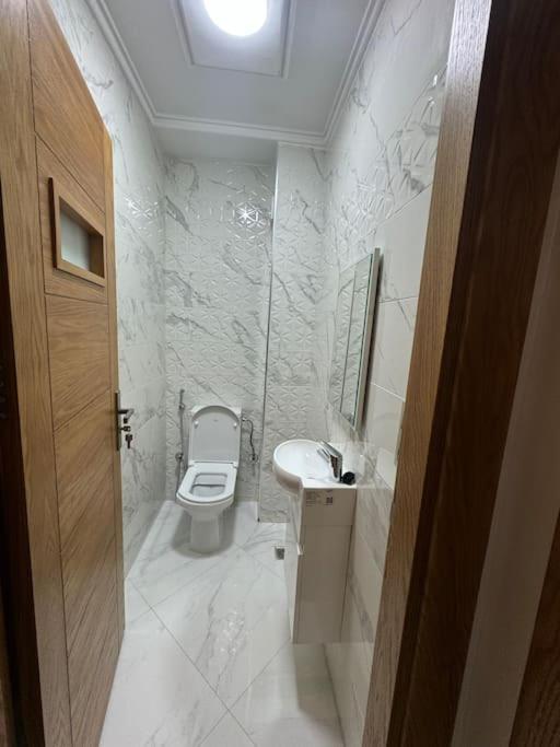 Family-Sized Cosy Apartment Λαράς Εξωτερικό φωτογραφία