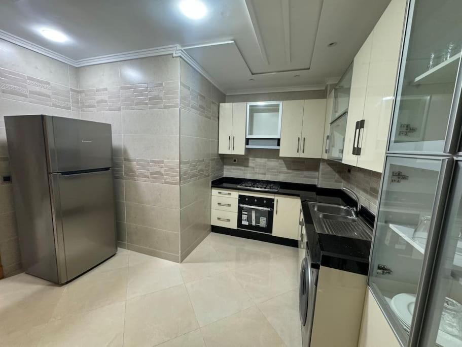 Family-Sized Cosy Apartment Λαράς Εξωτερικό φωτογραφία